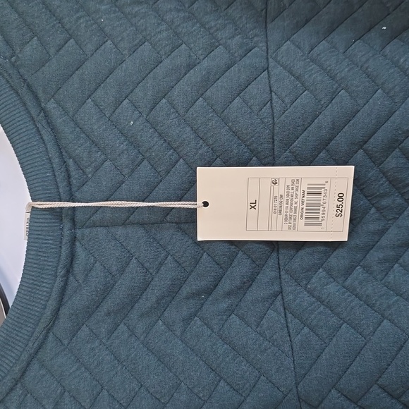 NWT a new day quilted sweatshirt - Picture 4 of 9